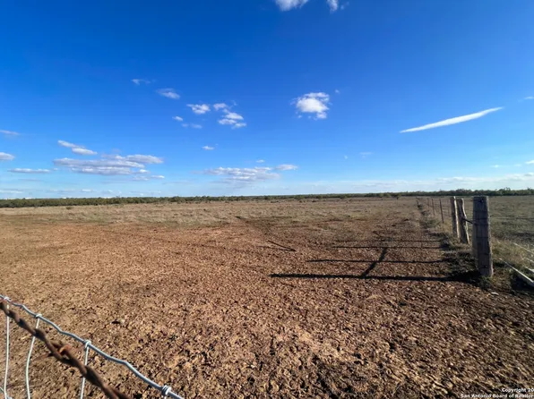 00 Cr 430 LOT 4, Pleasanton, TX 78064