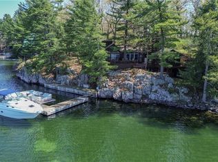 2 Mink Is, Hammond, NY 13646