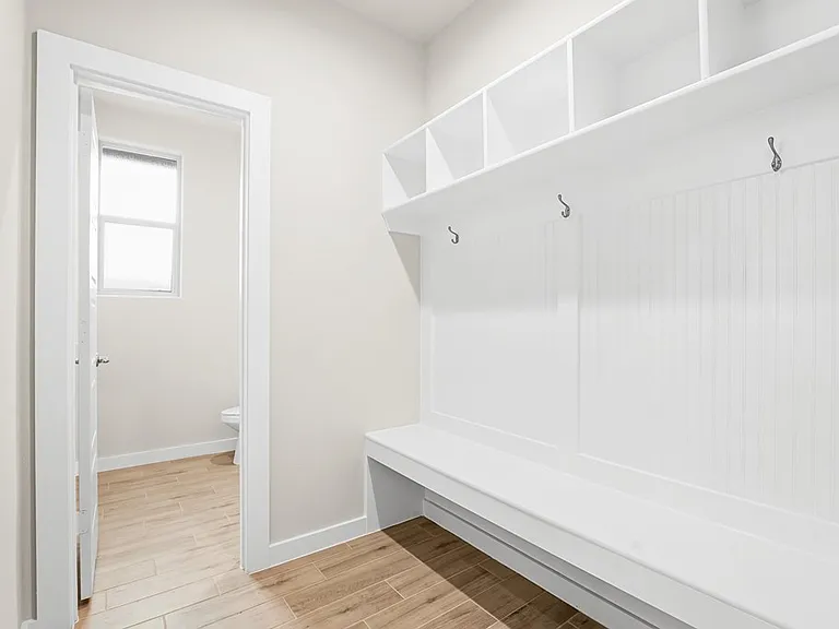 2107 Fortune Dr — Photo 24