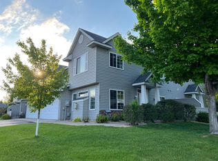 10911 Douglas Ln N, Champlin, MN 55316