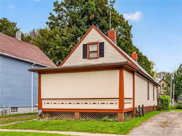 76 Hazelwood Ter, Rochester, NY 14609