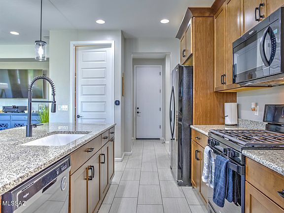 3rd image of 5854 W Indian Sunrise Dr