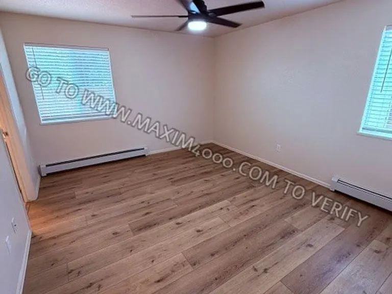 255 Sargent Cir — Photo 12