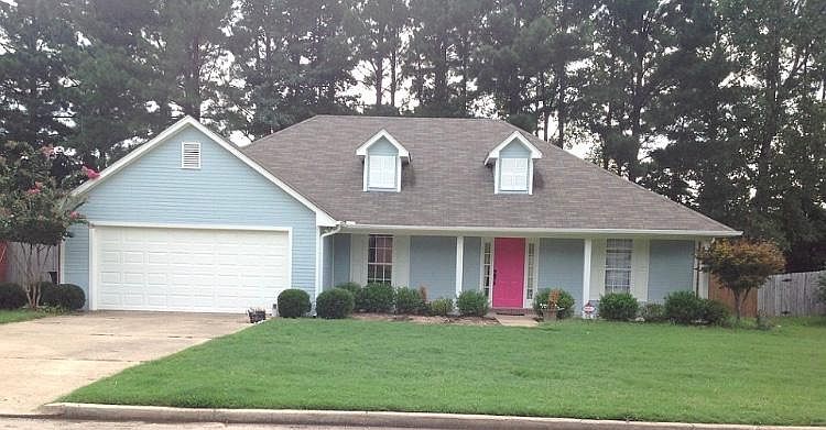 1st image of 515 Bowie Dr