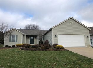 1483 Glenbreigh Cir, Barberton, OH