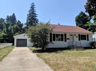 643 Fuller St, Williamston, MI 48895