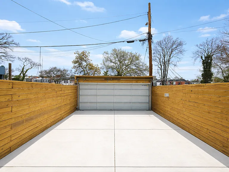 617 Longfellow St NW — Photo 37