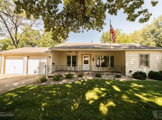 1300 2nd Ave NE, Clear Lake, IA 50428