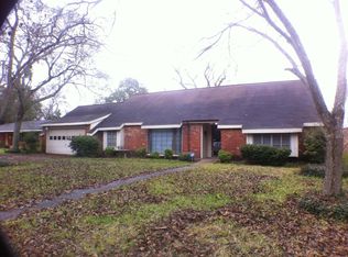 702 Rosewood Dr, Baytown, TX 77520