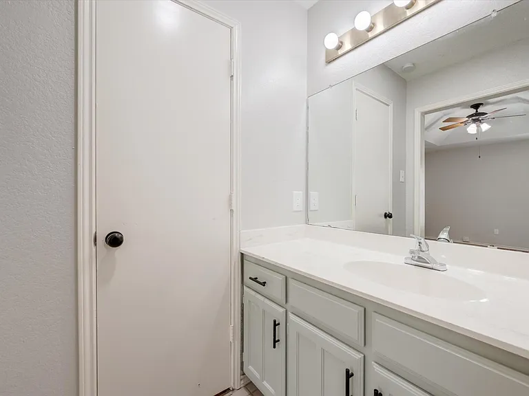 2319 Indigo Ln — Photo 17