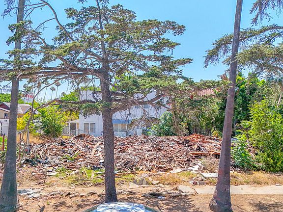 2nd image of 4357 Victoria Park Dr