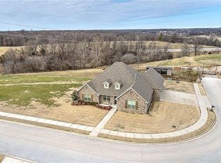 4500 Gibson St, Centerton, AR 72762