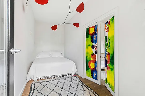 Sold by Compass | media 13