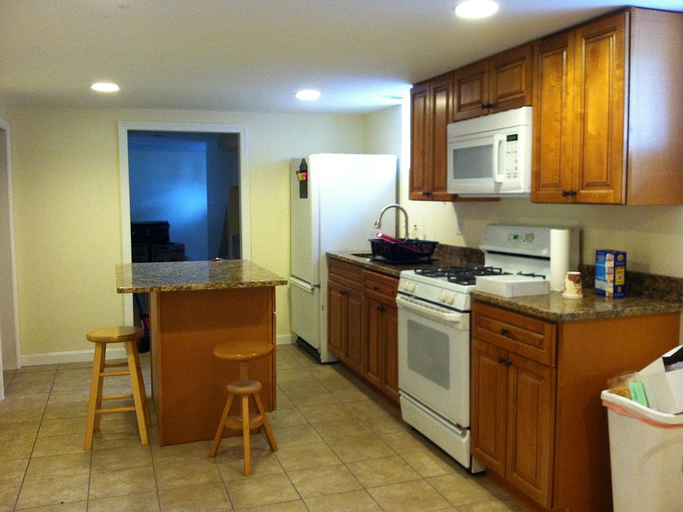 1st image of 195 Alabama Ave #L
