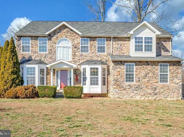 17141 Leeward Ct, King George, VA 22485