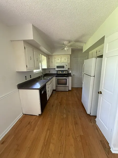2900 Moss Spring Drive - 1 — Photo 3
