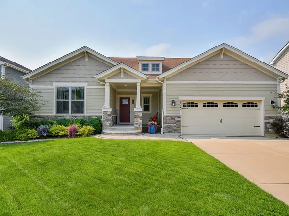 3529 Gallant Fox Dr, Elgin, IL 60124