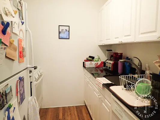 Rented by Brooklyn Heights Real Estate Inc | media 8