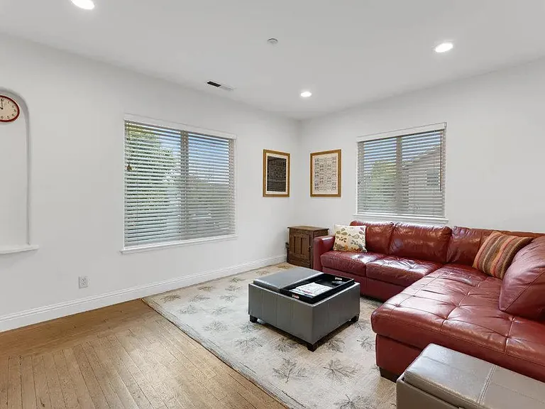 2nd Floor Living