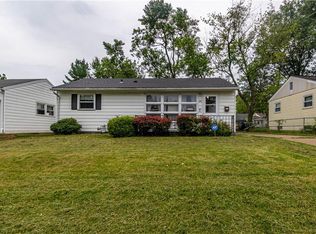 23 E Carroll Dr, Decatur, IL 62521