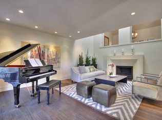 415 Old Oak Ct, Los Altos, CA 94022