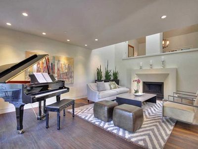 415 Old Oak Ct, Los Altos, CA, 94022