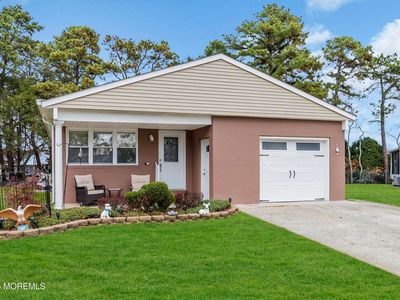 21 Redlands Court, Toms River, NJ, 08757