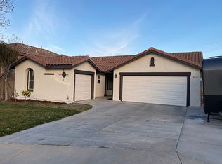 3831 Tanzanite Ct, Perris, CA 92570