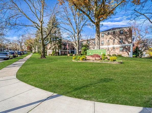 8 Terrace Circle #1G, Great Neck, NY 11021