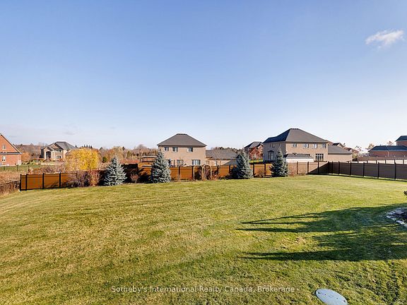 4th image of 13905 Kennedy Rd