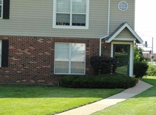 106 Country Trace Ct, Saint Peters, MO 63304