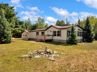 W4381 Hunters Trl, Redgranite, WI 54970