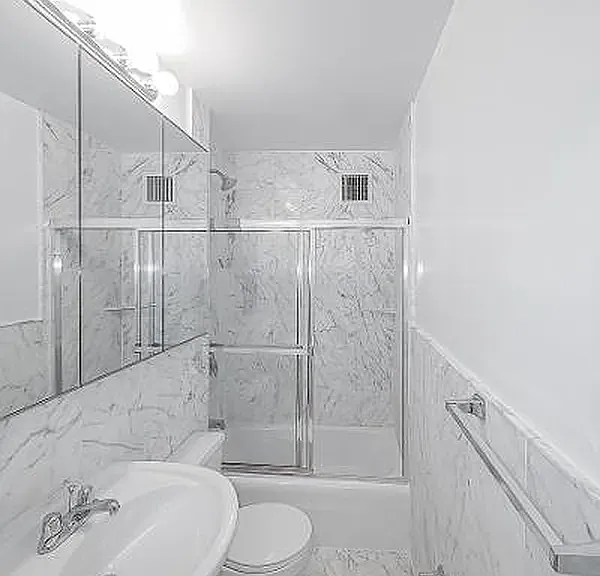 210 E 83rd St #1A — Photo 4