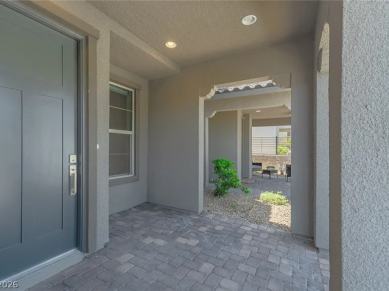 11648 Bearpaw Meadow Ave — Photo 2
