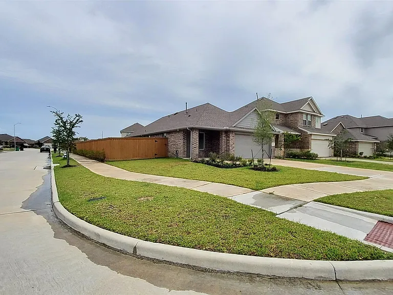 4901 Blue Beetle Ridge Dr — Photo 5