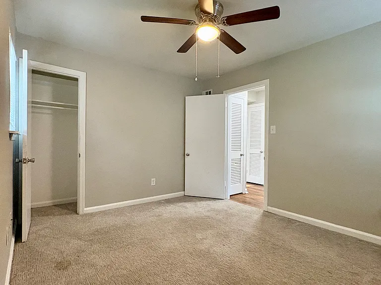 Vernon Cove Apartments — Photo 29