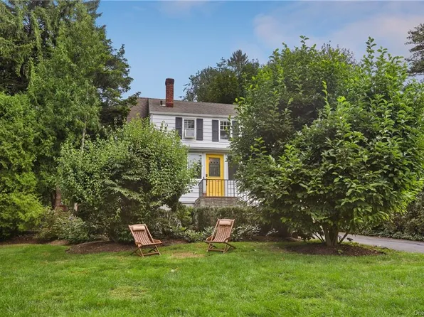55 Castle Rd, Chappaqua, NY 10514