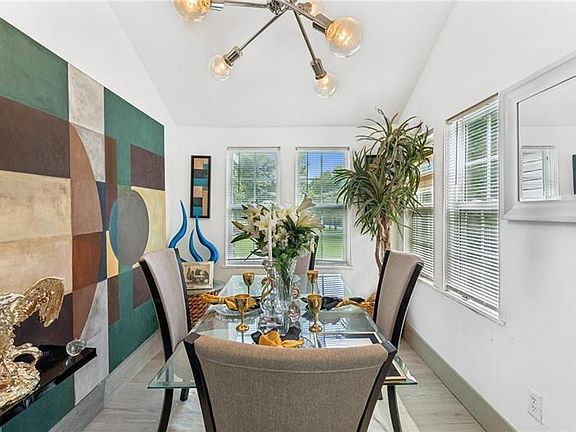 4th image of 7895 Hobgood Rd