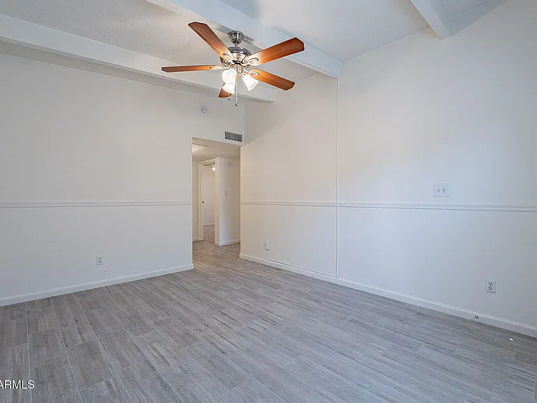 1331 E Pierson St — Photo 8