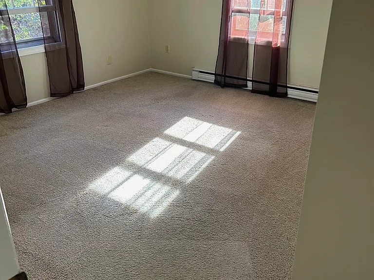 325 Ashland Ave — Photo 6