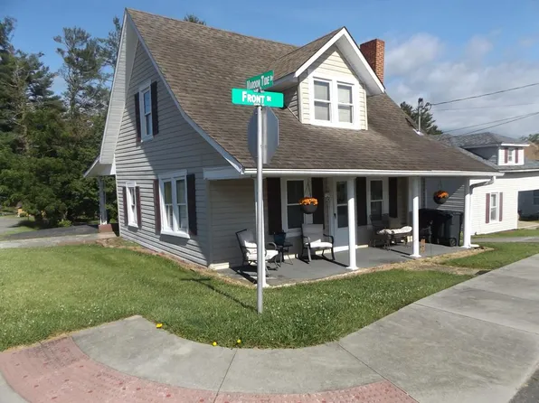 312 Front St, Galax, VA 24333