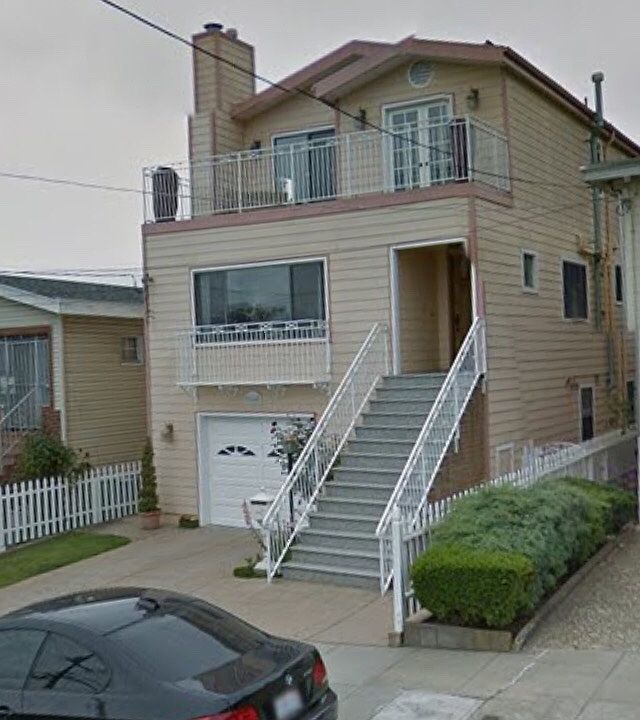1st image of 264 Peninsula Ave