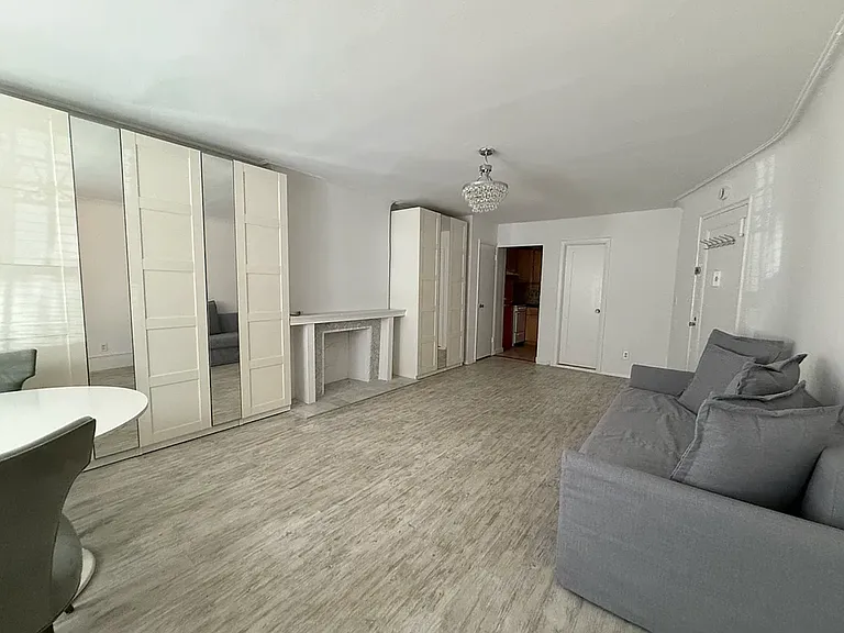 632 W End Ave #1-F — Photo 8