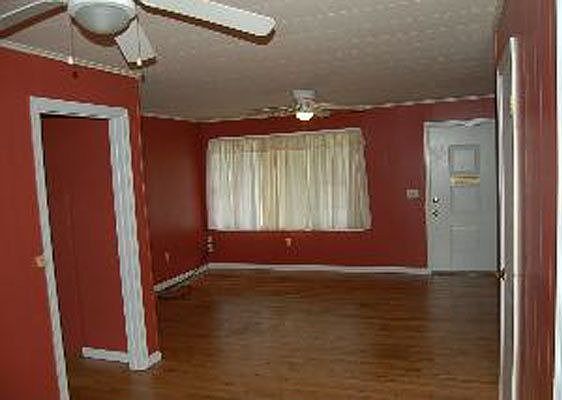 4th image of 405 N Kelker St