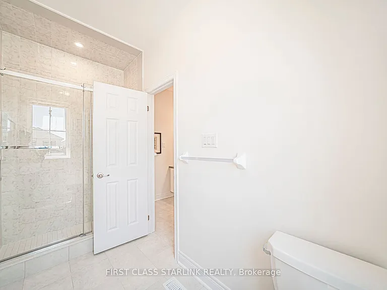 52 Jinnah Ave — Photo 12