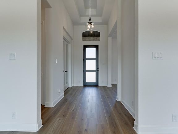 Waldsanger - Kylie Interior Image 4