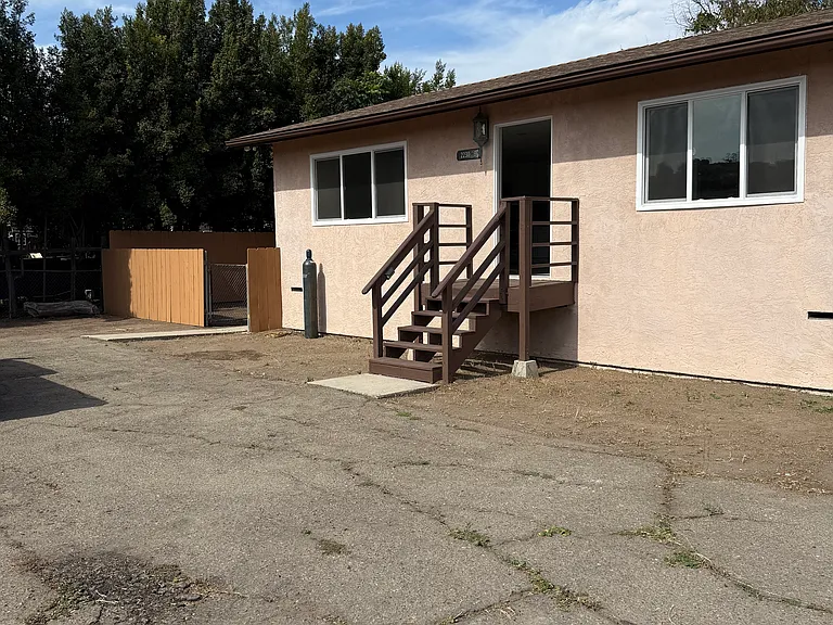 2230 Central Ave #B — Photo 1