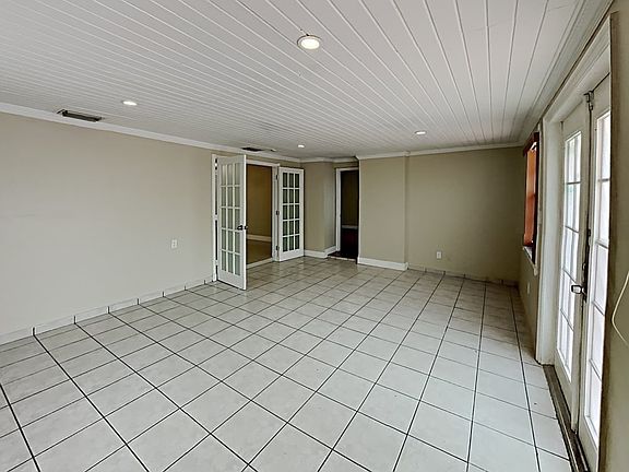 5th image of 2625 20th St