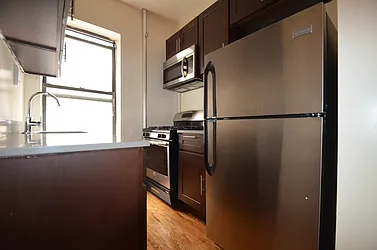 Rented by CITY SKYLINE REALTY INC