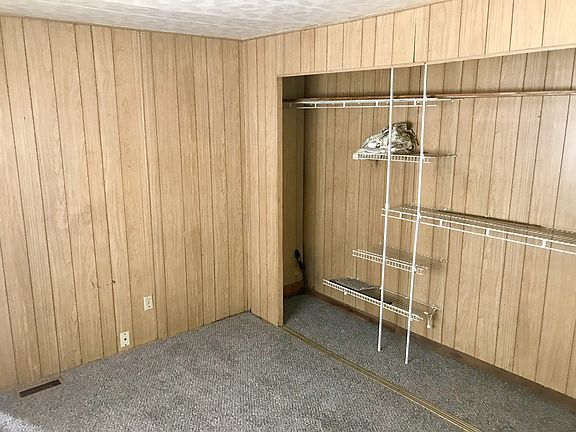 4th image of 5082 Valley Forge Ln